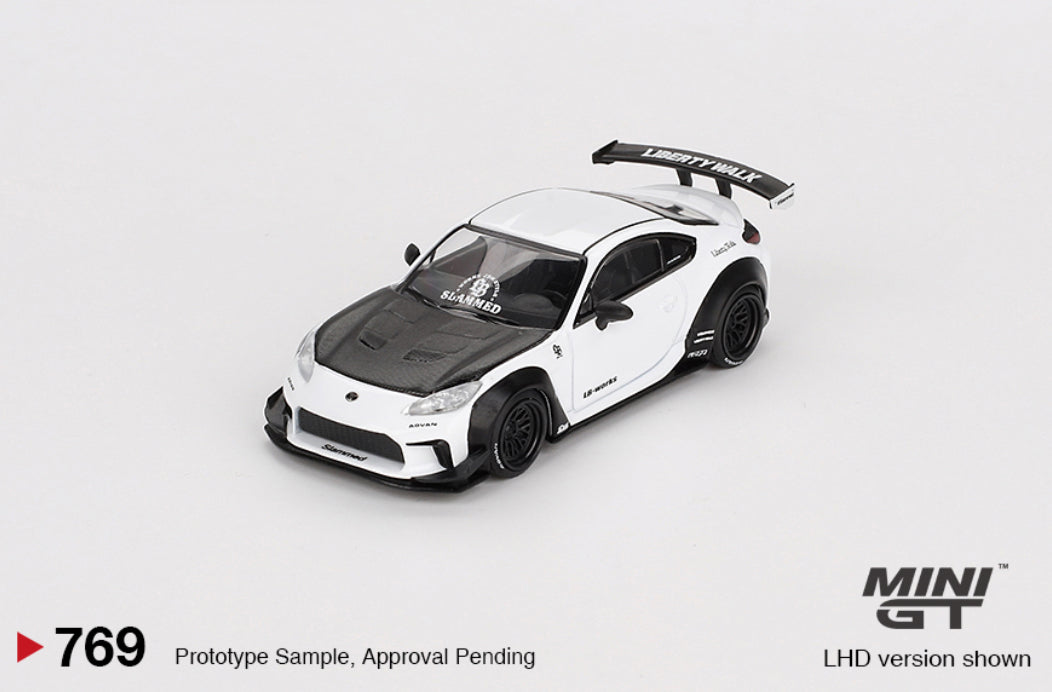 #769 - Mini GT 1:64 Toyota GR86 LB★Nation – White