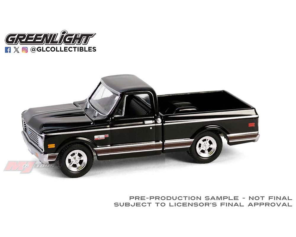 (Preorder) Greenlight 1:64 1972 Chevrolet Cheyenne C10 Short Bed – Black