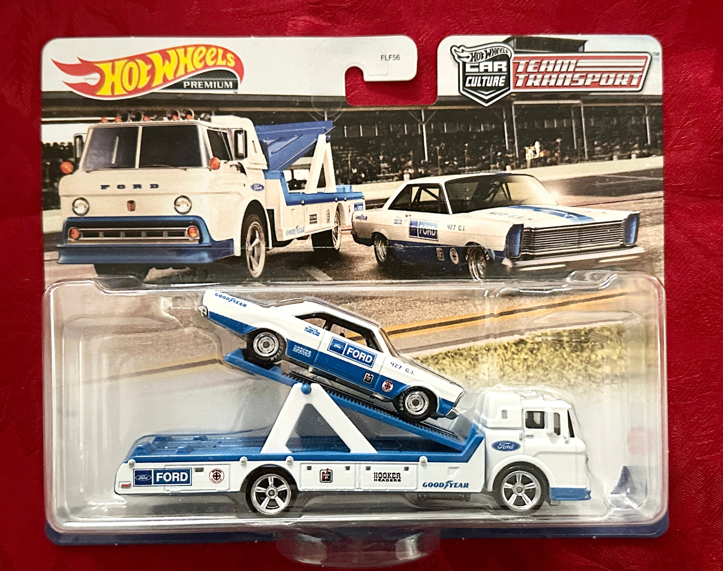 Hot Wheels Team Transport #38 - ‰Û÷65 Ford Galaxie & Ford C-800