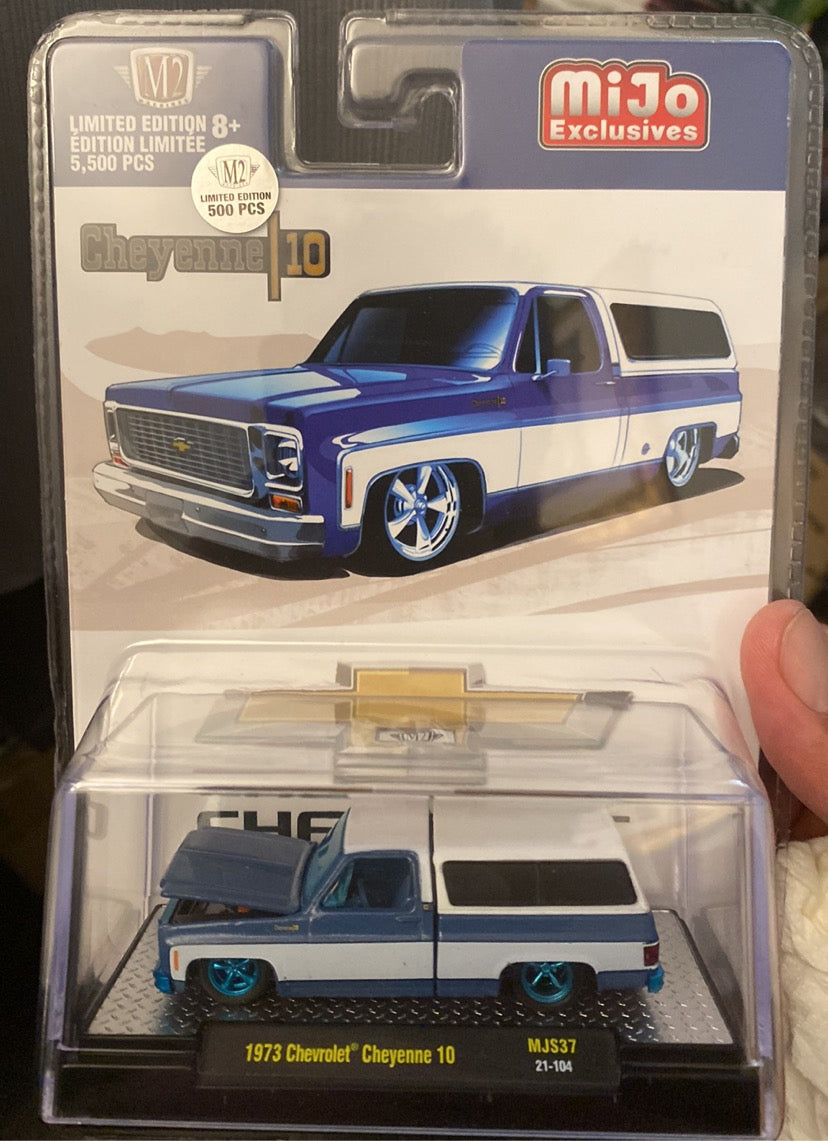 M2 Machines 1973 Chevy Cheyenne 10 Chase