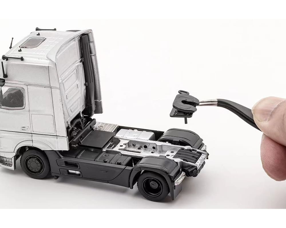 GCD 1:64 Mercedes-Benz Actros Auto Transporter – Black